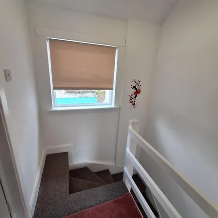 The Red Door Daire Birr